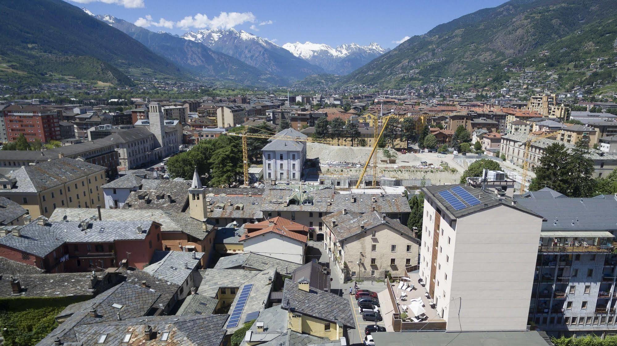 Hb Aosta Hotel & Balcony Spa Exterior photo